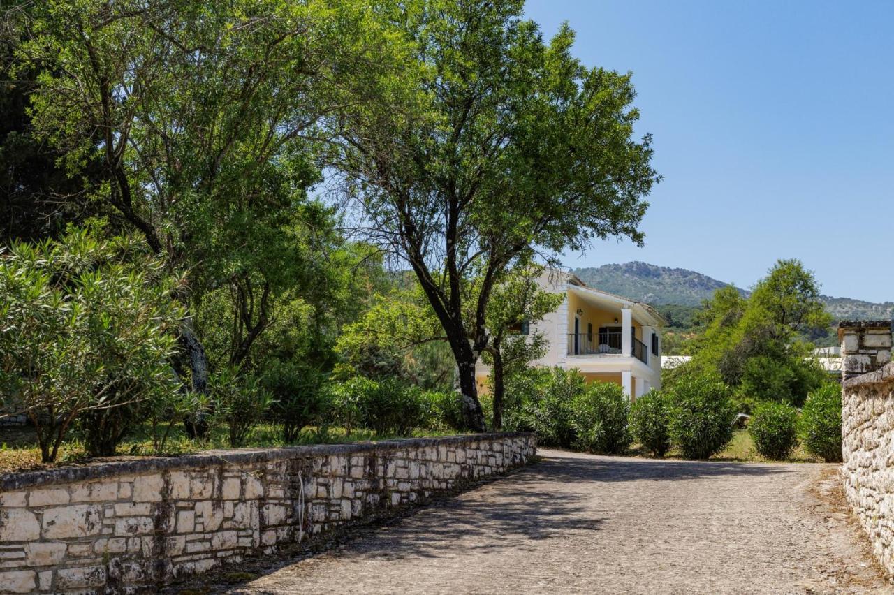 Villa Marily By Villa Plus Kassiopi Exterior foto